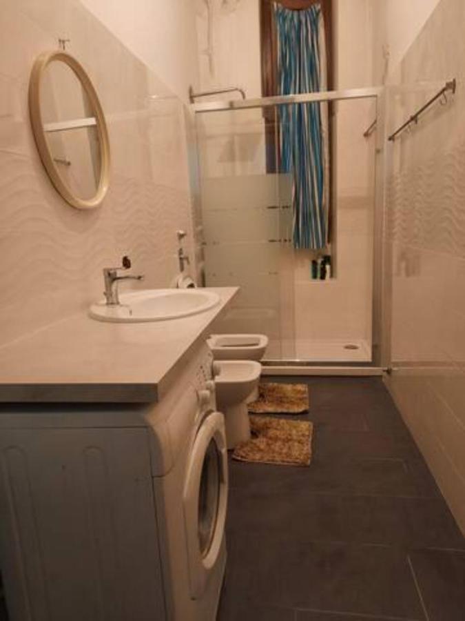 Private Room In A Quiet Apartment In The City Center Milano Dış mekan fotoğraf